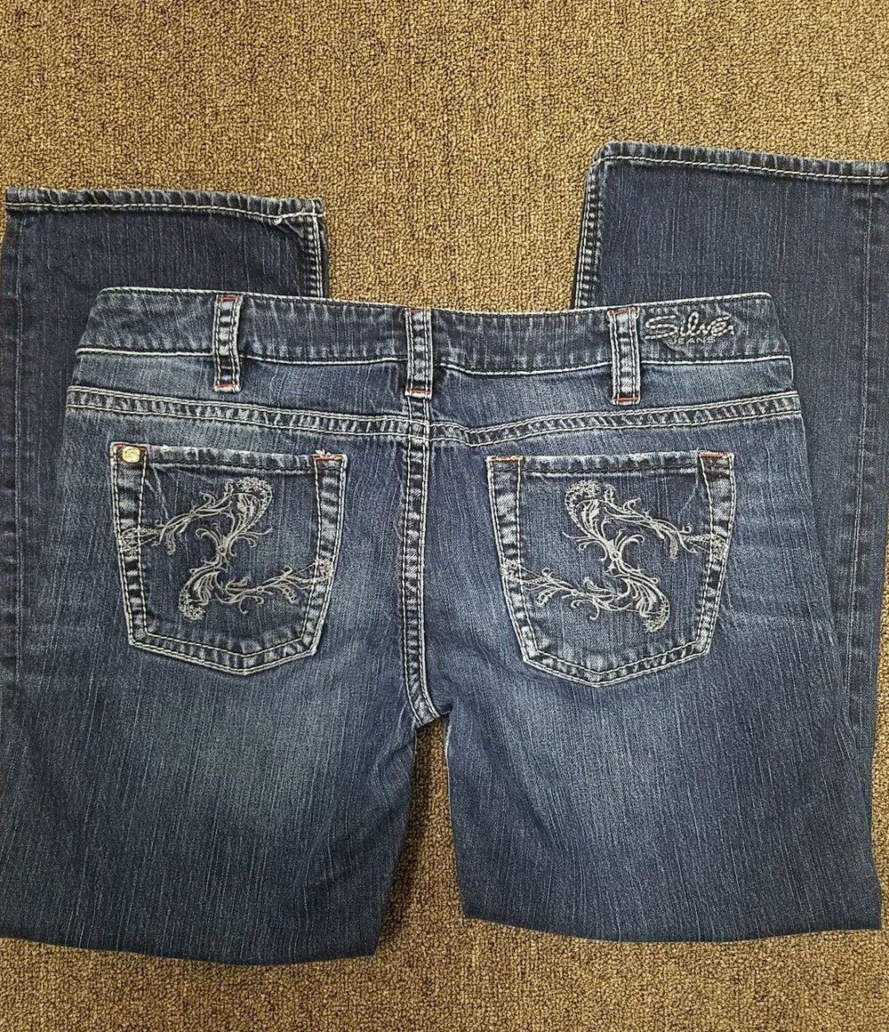 Silver Santorini size 32 capris jeans.